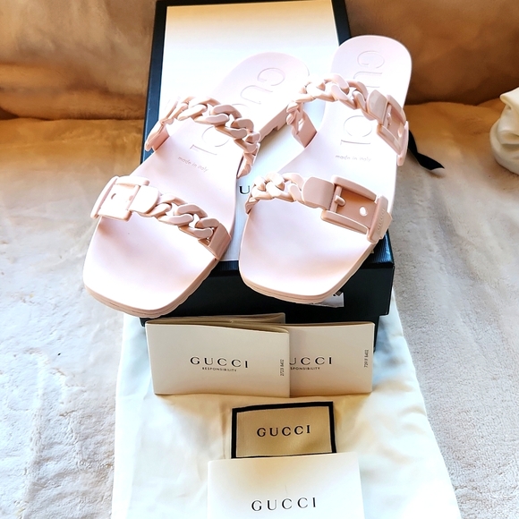 Gucci Pink Slide Sandals with Signature GG Straps - Picture 3 of 5